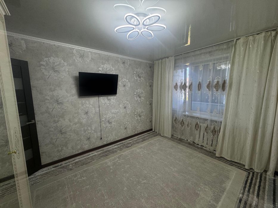 Продам 2 комнотную квартиру