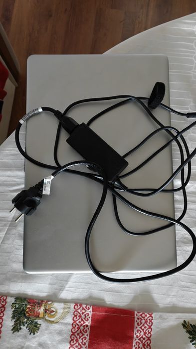 Vand laptop HP 15s-fq5052nq