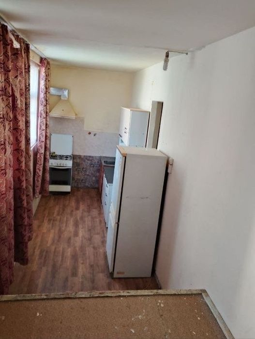 Guliston 3 mkr. 1 xonali uy sotiladi