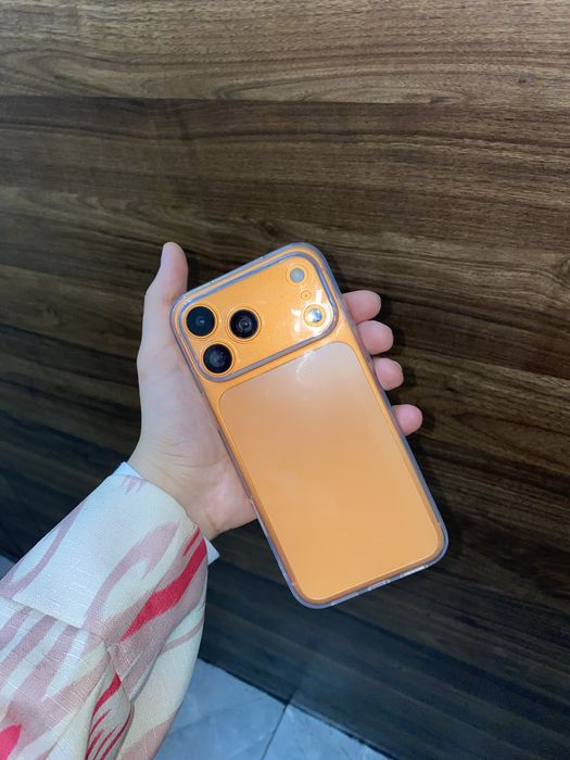 Tinstar iphone 17 pro max bilan birga bir karobkasi bor