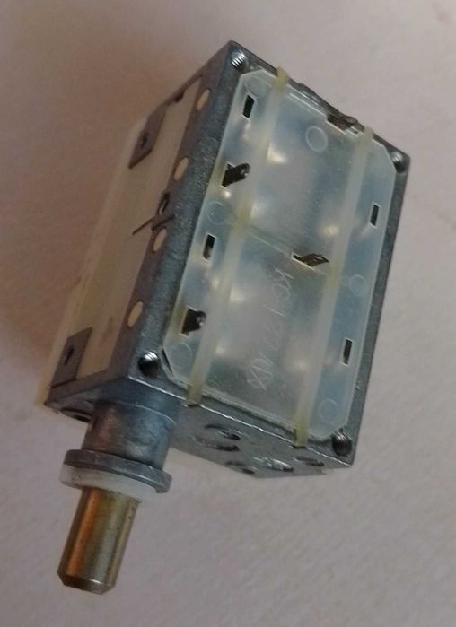 Променлив кондензатор, руски, нов