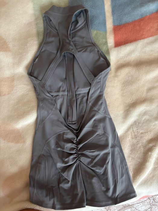 Нов, спортен гащеризон на Seeme