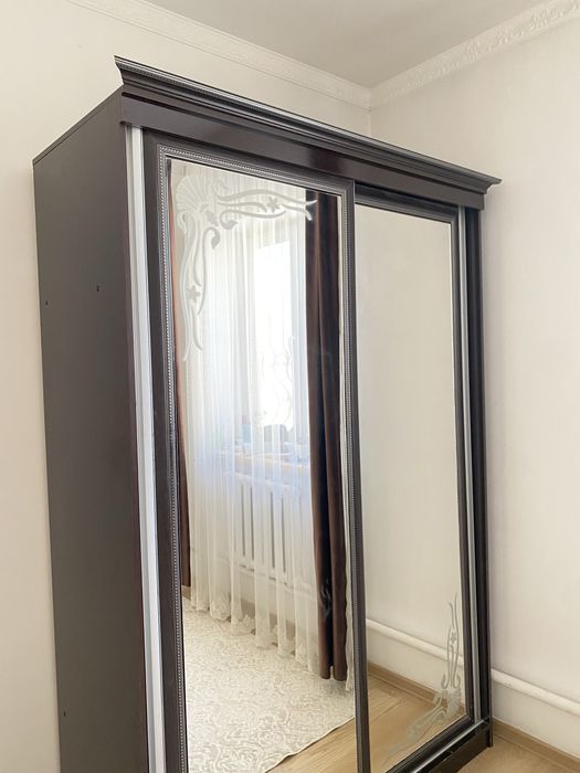 Шкаф большой хороший