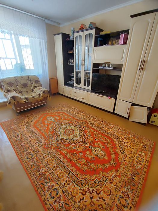 Продам 3 х комн квар. 6-87,  5 этаж.