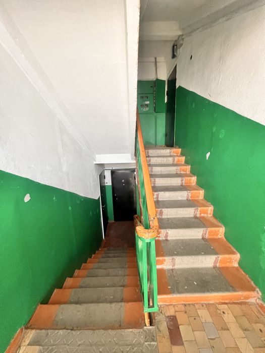 Продам 2 комн квартиру