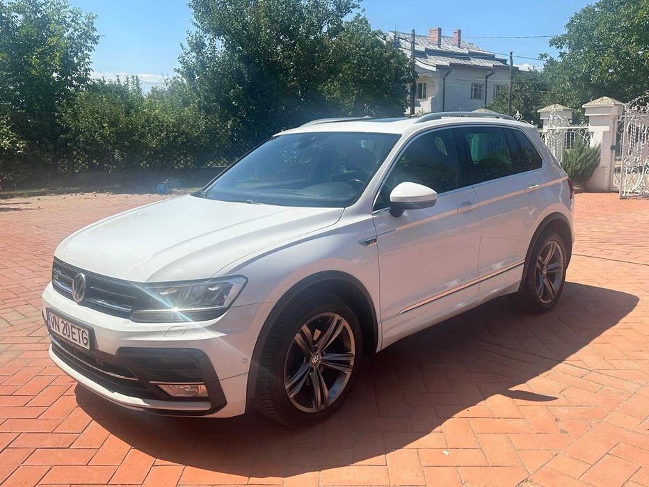 Volkswagen Tiguan R-Line 2.0D 4Motion Panorama/Digital Cockpit
