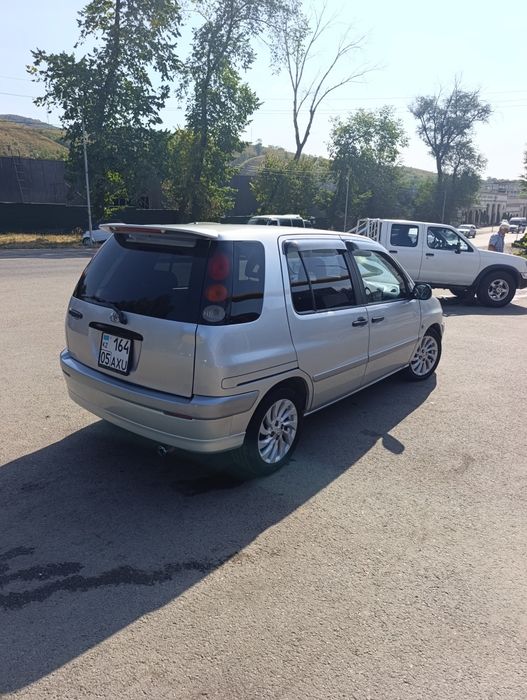 Продам Toyota Raum 1998