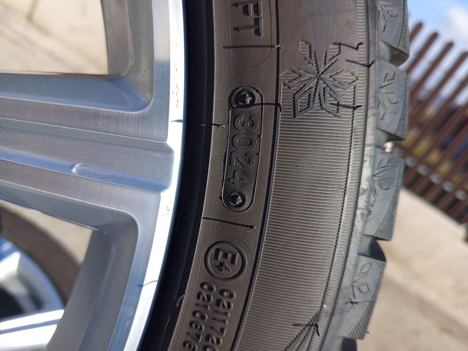 Jante volvo xc90 cu anvelope iarnă