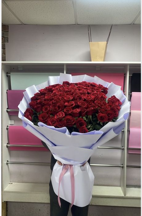 Розы букеты цветы на 8 март