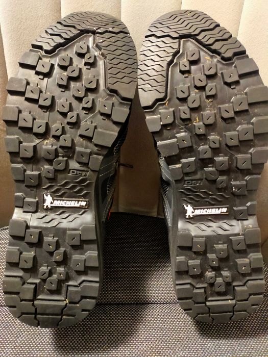 Vând pantofi tracking MAMMUT mărimea 38 1/2