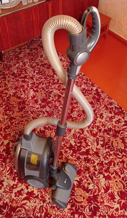 Пылесос LG, оригинал, б/у