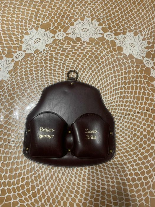 Ретро "гараж" за очила* Стенен калъф за два чифта очила* От кожа