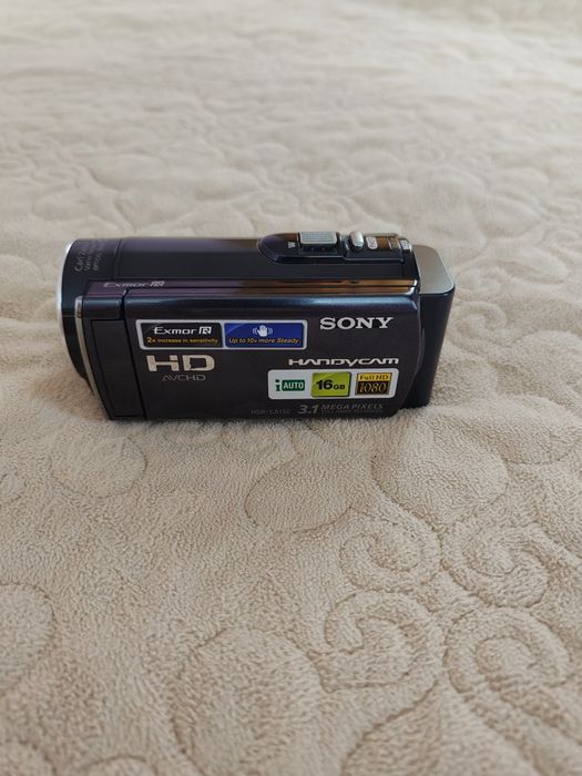 Камера Sony CX150