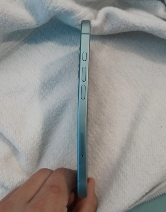 Iphone 16 simplu