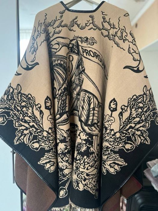 Пончо Burberry 100% кашемир