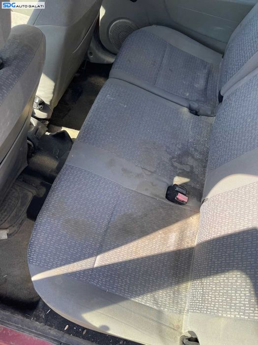 Bancheta Spate Pasageri Sezut cu Spatar Dacia Logan 1 MCV 2004 - 2012