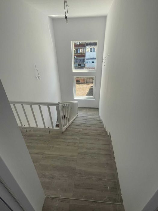 Продава се Етаж от къща в Добрич, Христо Ботев - 89 кв.м за 665 €/кв.м - Снимка #3