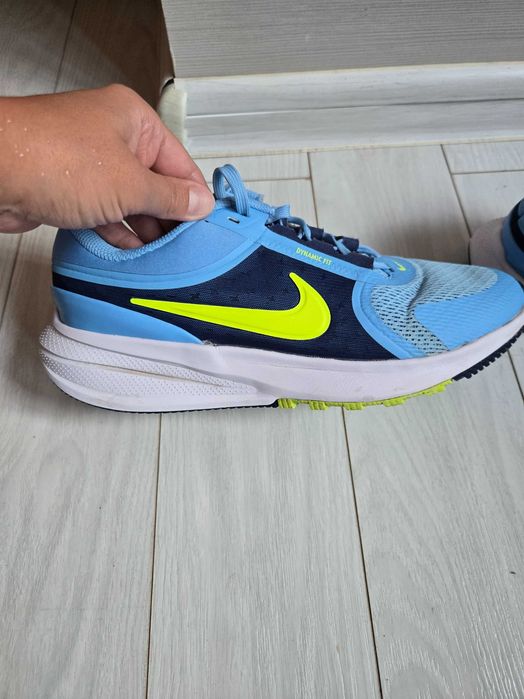 Юношески маратонки Nike