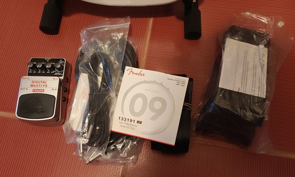 Kit HARLEY BENTON  (pedala+corzi+cabluri+curea+husa)
