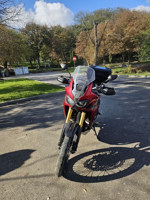 Honda Africa Twin Automată!