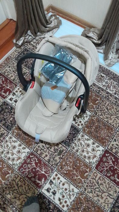 Болалар автокреслоси сотилади