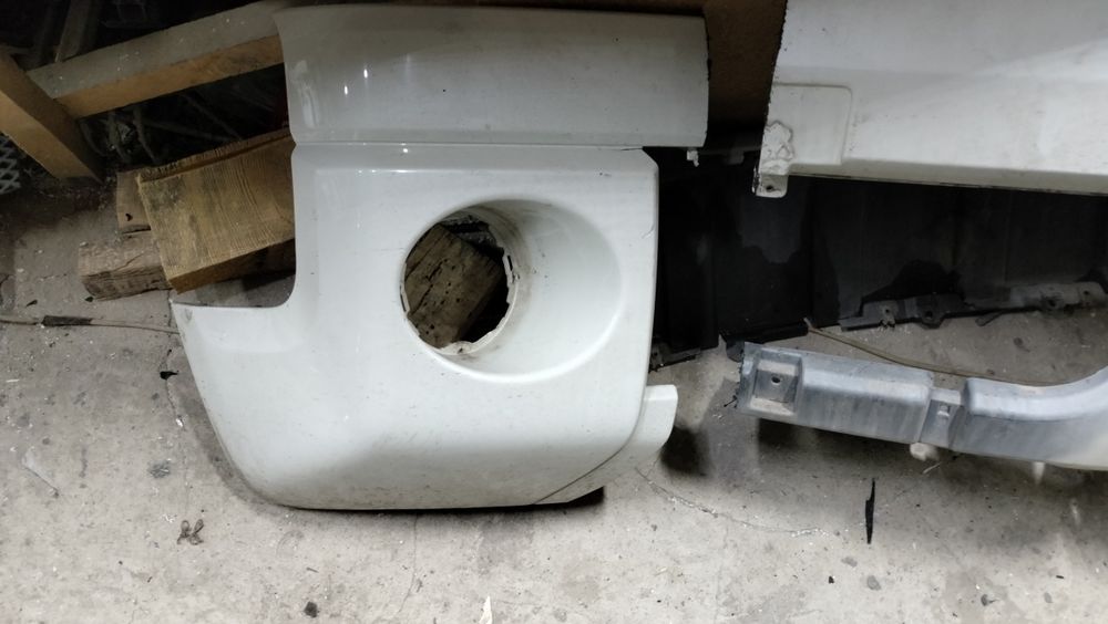 забчасти на мицубиси делика д5