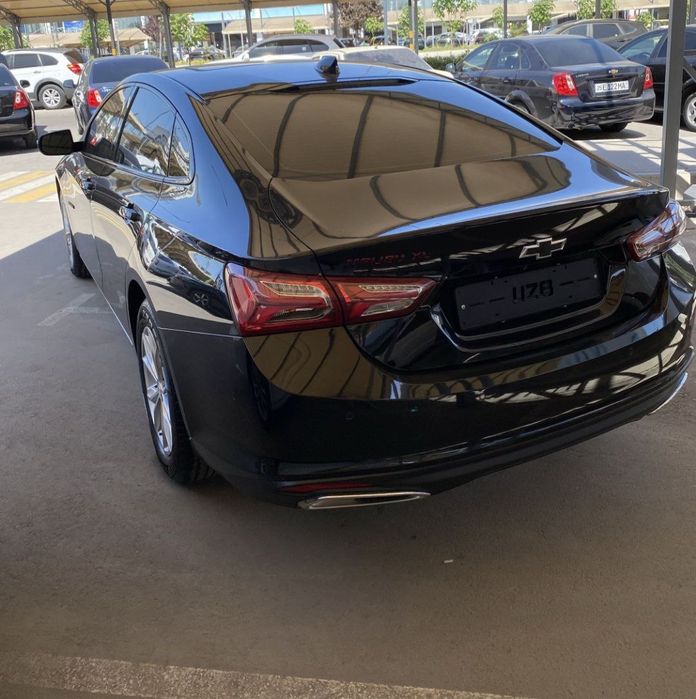 Срочно! Малибу сотилади!