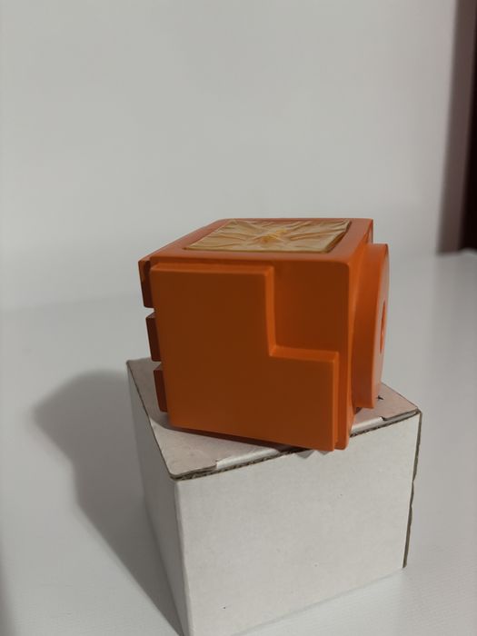 Lumanare cadou in suport ceramic portocaliu