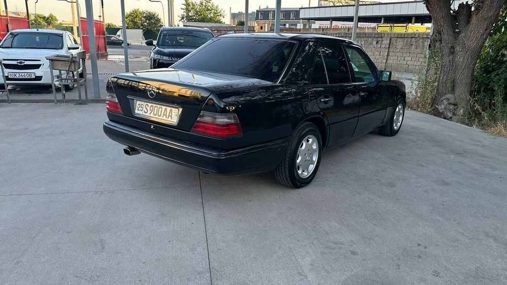 Mersedes W124 автомат метан