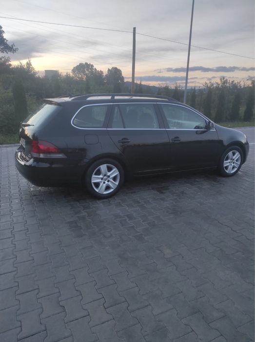 Vând golf 6 fabricatie 2010.motor 1,6 TDI disel