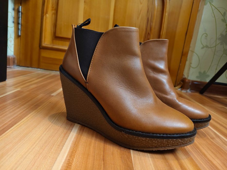 Испанская кожаная обувь на высокой платформе Mango