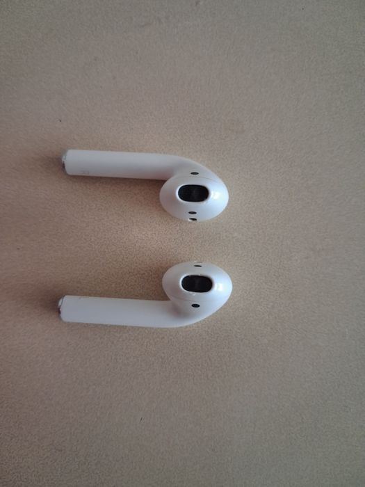 Airpods 2 кейс с наушниками оригинал