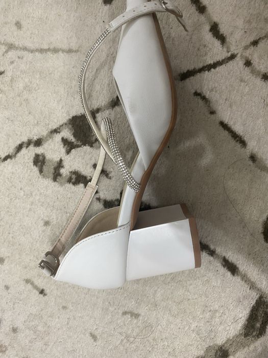 2 туфли 2 де 35 размер