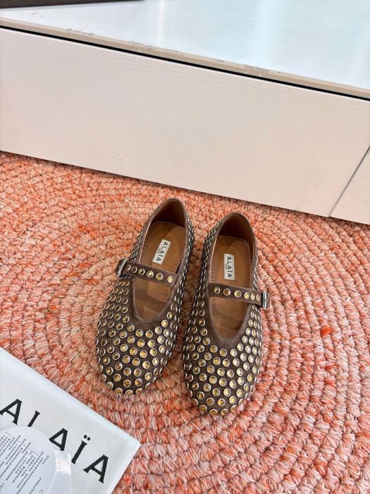 Alaia естествен велур