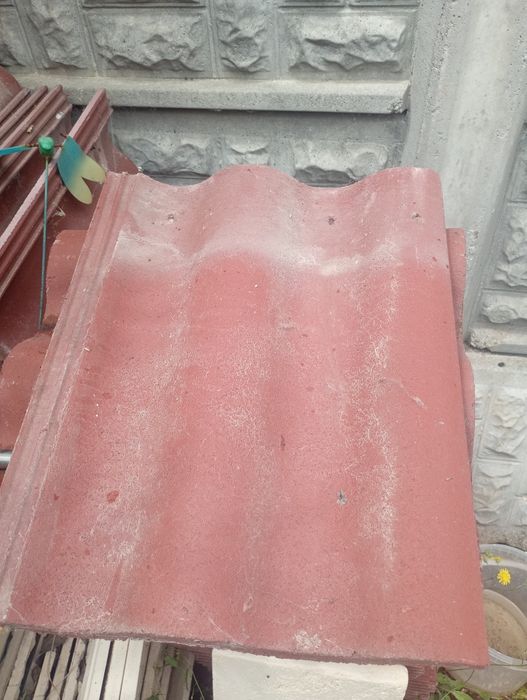 Țiglă de vânzare