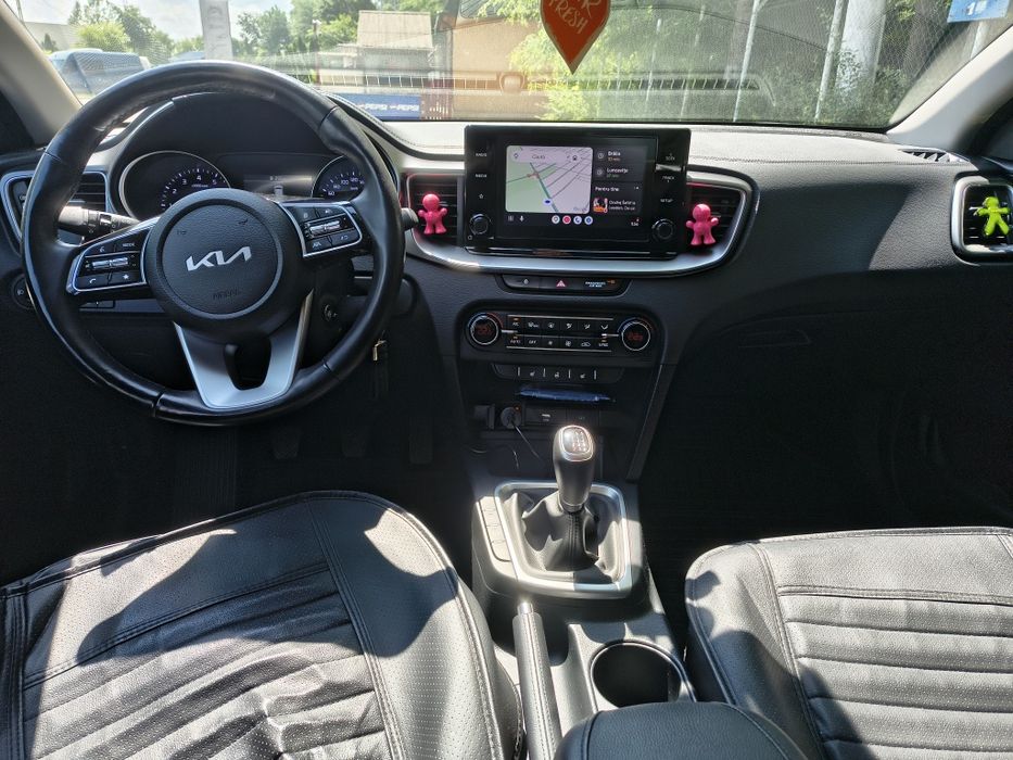 KIA ceed benzina ,încă în garantie