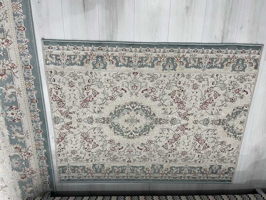 Продам ковер и 2 дорожки