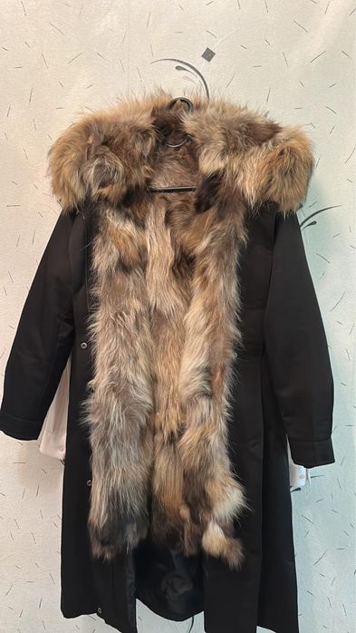 продам парка теплая