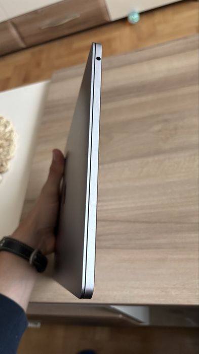 Macbook pro 13 16GB/256GB ; 2017 Model A1708