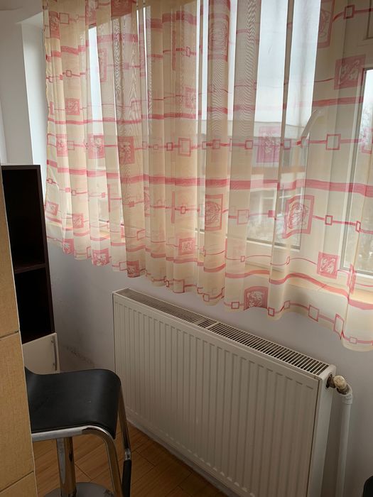 De vanzare Apartament 2 camere – Zonă centrală – Lift nou – Etaj 4/7