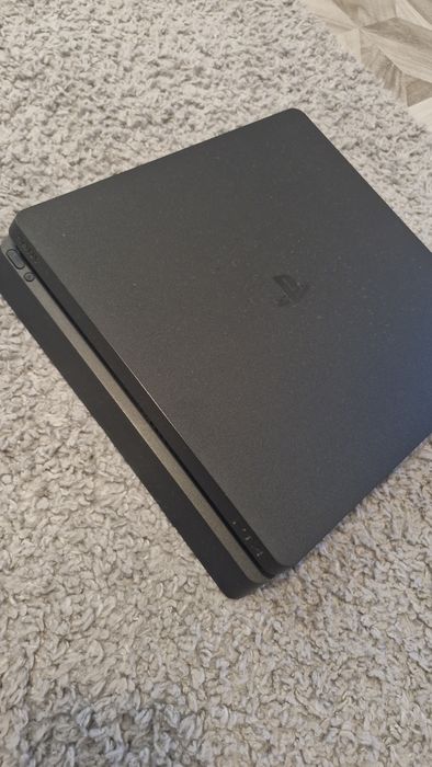 PlayStation 4 slim