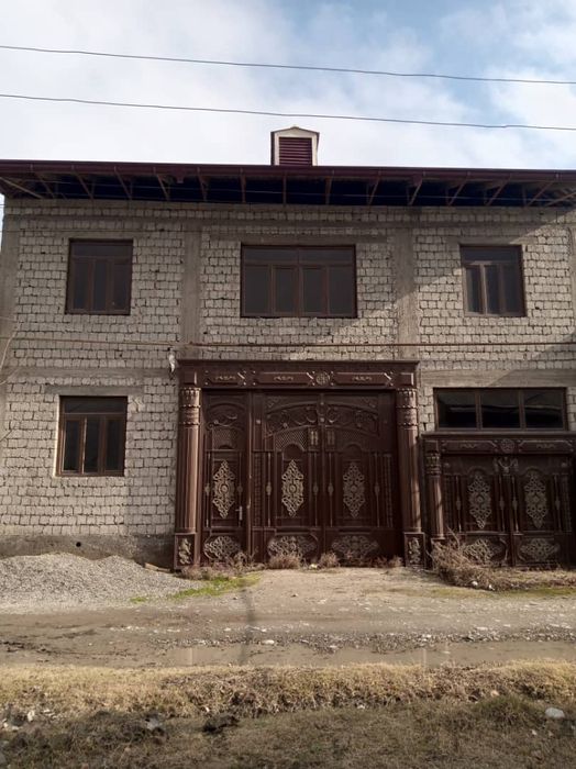 Продается двухэтажный дом