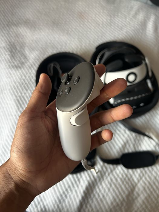 Продам Meta Quest 3 512 ГБ