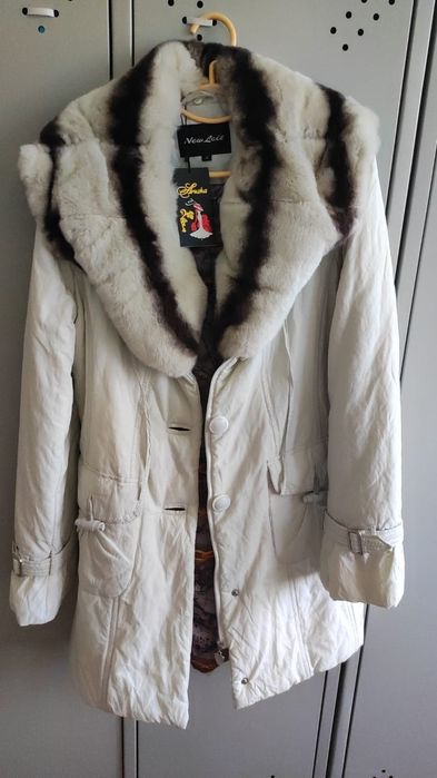 Пуховик женский, тёплый  .