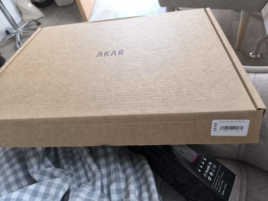 Бренд АКАР сағаттары, қол өнер қайын ағашы