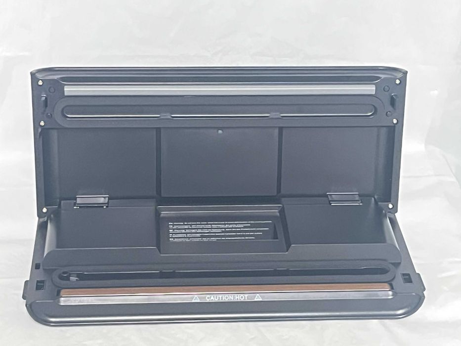 Вакуум машина /уред за вакуумиране Amazon Basics (120W) – с 6 месеца гаранция!