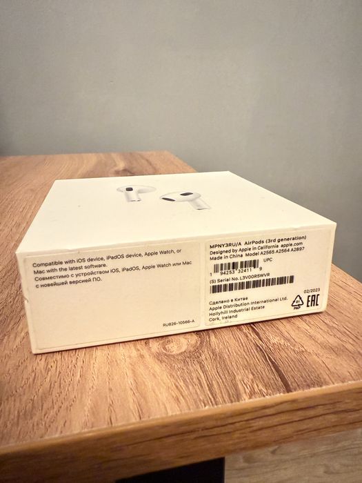 Продам оригинал airpods 3