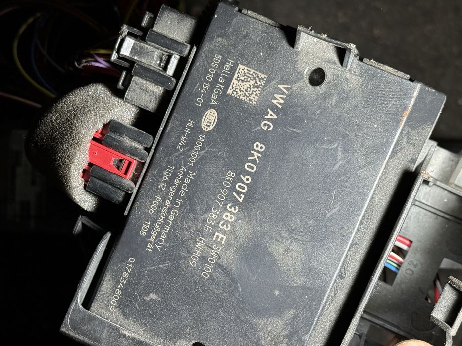 Audi A4 S4 B8 B8.5 Теглич комплект 8T0800491F