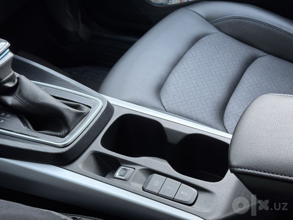 Chevrolet Monza 1.3 Turbo Mild Hybrid (48V) — 2023 года (1 хозяин)