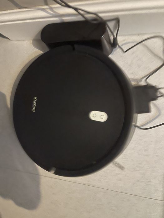 Робот-пылесос Xiaomi E5 черный новый